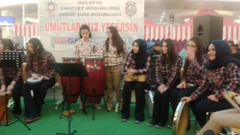 Çocuklardan Profesyonellere Taş Çıkartacak Konser