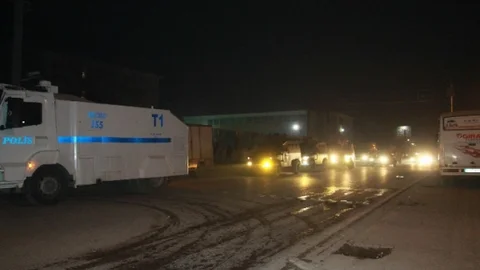 Gaziantep'te İzinsiz Gösteriye Polisten Müdahale