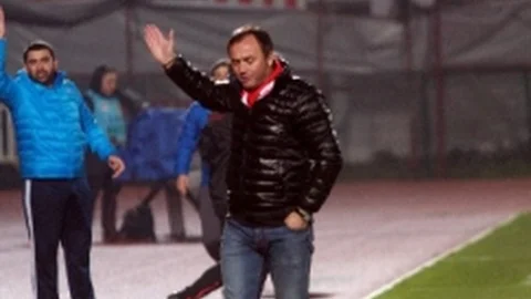 Ümit Özat Tribüne Gönderildi