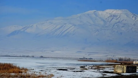 Arin Gölü Tamamen Dondu