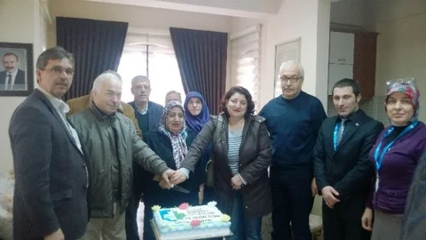 İzmit Belediyesi Emekli Evleri Kurmaya Devam Ediyor