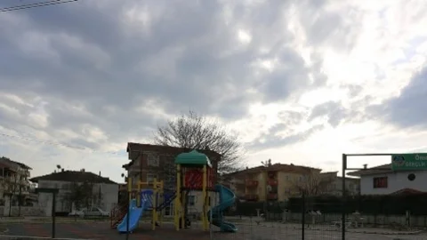 Serdivan'da Oyun Parkları Yenileniyor