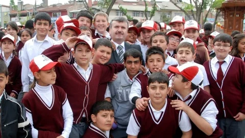 Büyükşehir Sosyal Belediyecilikte Örnek Olmayı Sürdürüyor