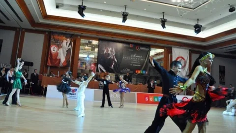 Dünya'ca Ünlü Dansçılar Glorıa Sports Arena'da