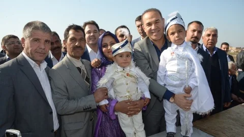 Başkan Sözlü Açık Havada Yapılan Sünnet DÜğününe Konuk Oldu