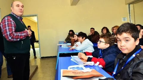 Ortaokul Öğrencileri Sömestr Tatilinde Üniversite Okuyor