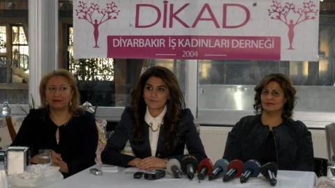 İş Kadınları Derneği Kapılarını Erkeklere Açtı