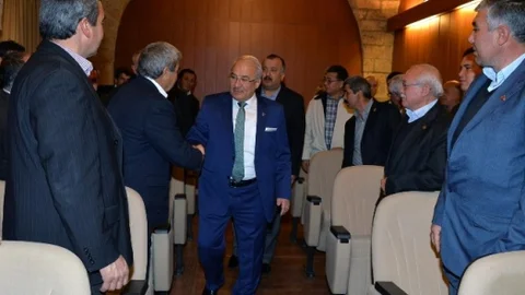 Kocamaz Erdemli'de Muhtarlarla Bir Araya Geldi