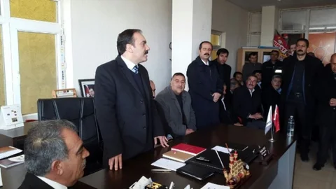 AK Parti'den Muradiye İlçesine Çıkarma