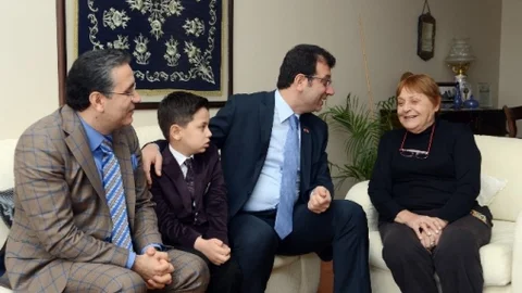 Rauf Denktaş'ın Eşine Sürpriz Ziyaret