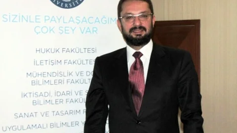 Kadir Has Üniversitesi Öğretim Üyesi Doç. Dr. Ahmet Kasım Han