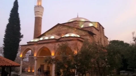 Tarihi Camiye Büyükşehir Eli Değdi