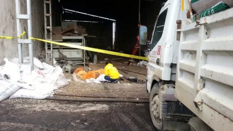 Kaynak Yaptığı Kamyonetin Altında Can Verdi