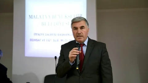 Malatya'da “Binaların Yangından Korunması Yönetmenliği” Toplantısı