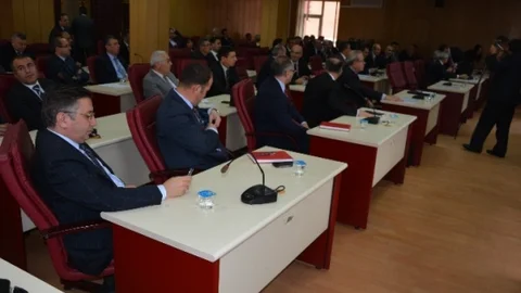 Manisa Valisi Erdoğan Bektaş