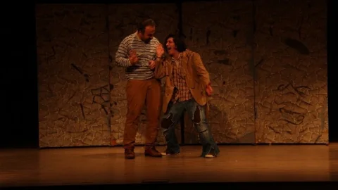 ''ziyafet Sofrası'' Oyunu Kağıthanelilerle Buluştu