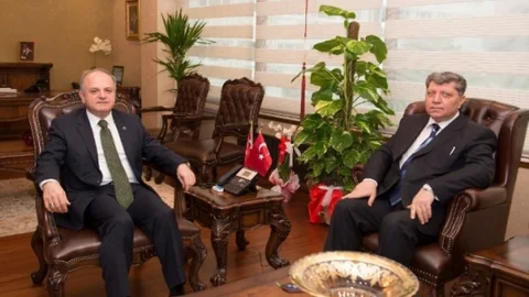 Vali Çakacak Yeni İl Emniyet Müdürü Baştuğ'u Kabul Etti