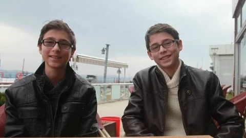 İkiz Kardeşler TEOG Sınavında Birinci Oldular