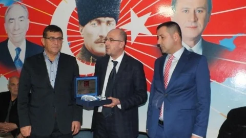 MHP'de Devir Teslim Töreni