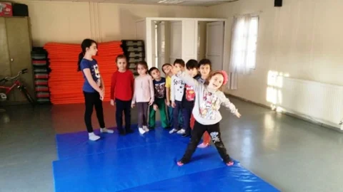 İzmit'te Çocuklara Jimnastik Kursu