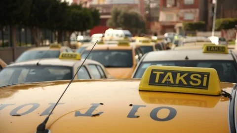 Araçları Kurşunlanan Taksiciler Eylem Yaptı