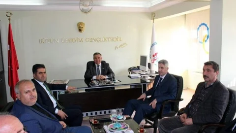 Fırat Kurum Ziyaretlerine Devam Ediyor