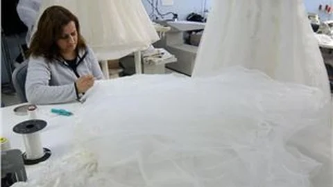 Gelinlikte savaşa rağmen ihracat