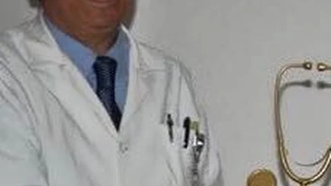 Aydın Eski Sağlık Müdürü Dr. Adnan Akçam Vefat Etti