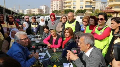 Mezitli Kadın Üretici Pazarı İlgi Odağı Oldu