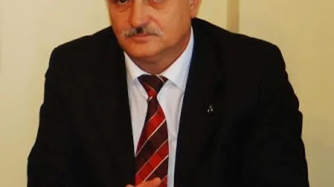 MHP Tekirdağ İl Başkanı Enez Kaplan ''Il Merkezi Ve İlçeleriyle Harabe Görüntüsü Veren Tekirdağ Bunu Hak Etmiyor''