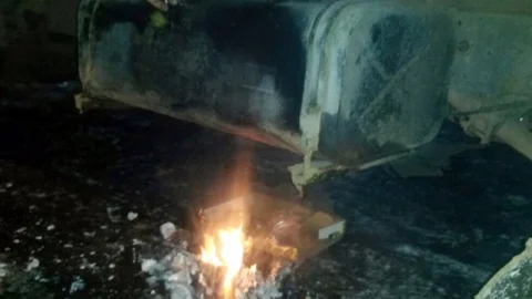 Ardahan'da Seyir Halindeki Kamyonun Yakıt Deposu Dondu