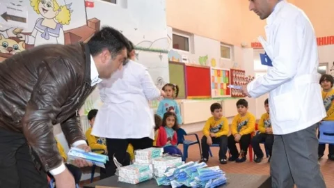 Siirt'te Bin 200 Çocuk Diş Taramasından Geçirildi