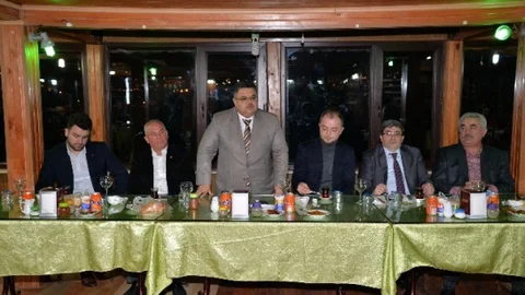 AK Parti'liler Birlik Ve Beraberlik Yemeğinde Bir Araya Geldi