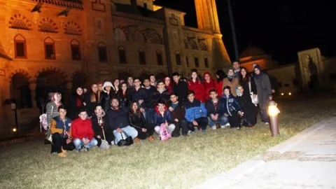 Öğrenciler Edirne'nin Tarihi Yerlerini Gezdi