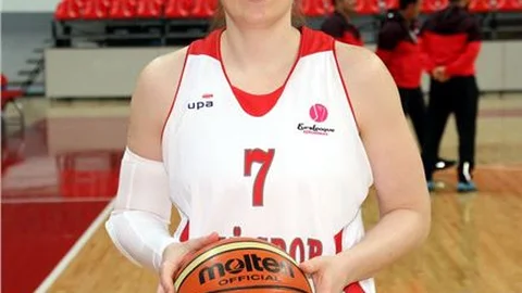 AGÜ Spor basketbolcusu Lindsay Whalen