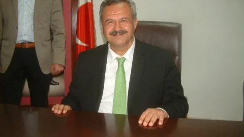Burhaniye'de İletişim Ailede Başlar Konferansı