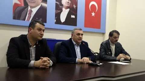 Başkan Toçoğlu AK Parti Serdivan İlçe Yönetim Kurulu Toplantısına Katıldı