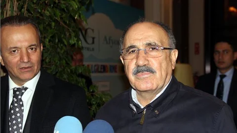 Başbakan Yardımcısı Akdoğan ve AK Parti Genel Başkan Yardımcısı Atalay Afyonkarahisar'da