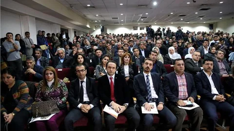 Diyarbakır'da ''madde kullanımı riski alan araştırması'' konferansı