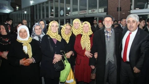 Sorgun'da 54 Kişilik Umre Kafilesi Kutsal Toprakla Uğurlandı