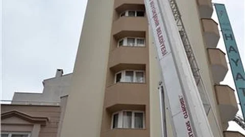 Kocaeli'nde öğrenci yurdunda yangın