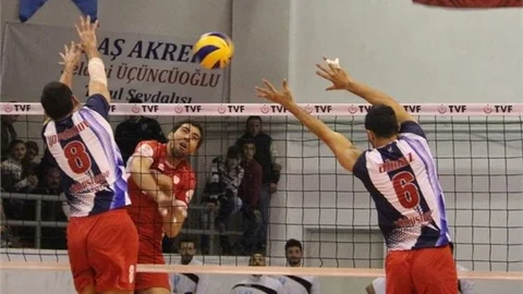 Gümüşhane Torul Gençlik-Palandöken Belediyespor voleybol maçı