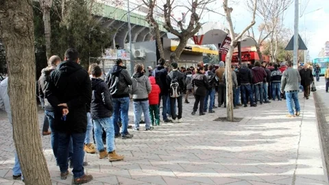 Eskişehirspor-Galatasaray Maçına Sayılı Saatler Kaldı