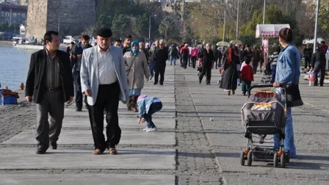 En Mutlu İl Sinop Ortanca Yaş Nüfusunda Birinci