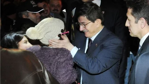Başbakan Davutoğlu, İzmir’de