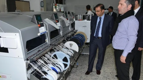 Vali Türker Serbest Bölgede İncelemelerde Bulundu