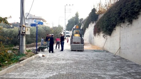 Mudanya'nın Yeni Sokaklarına Parke Taşı