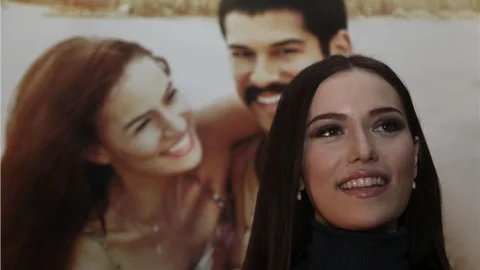 Antalya'da ''Aşk Sana Benzer'' filminin galası yapıldı