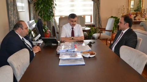 Ak Partili Baybatur'dan Vali Bektaş'a Veda Ziyareti