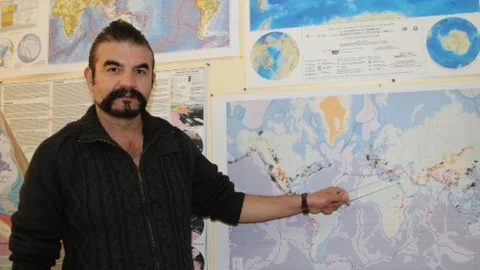 (Özel Haber) Deprem Van'ı Terk Ediyor